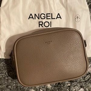 Angela Roi Grace Micro Crossbody [Signet]